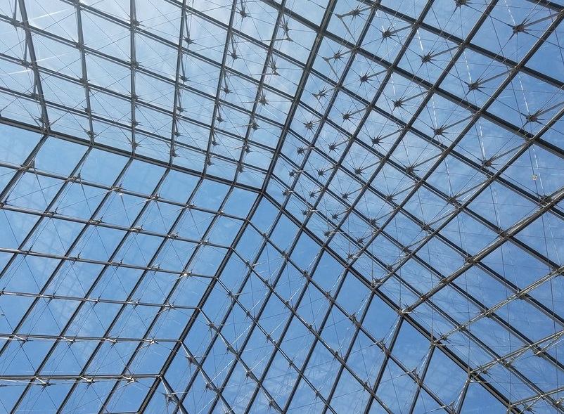 Inside Pyramide Pei