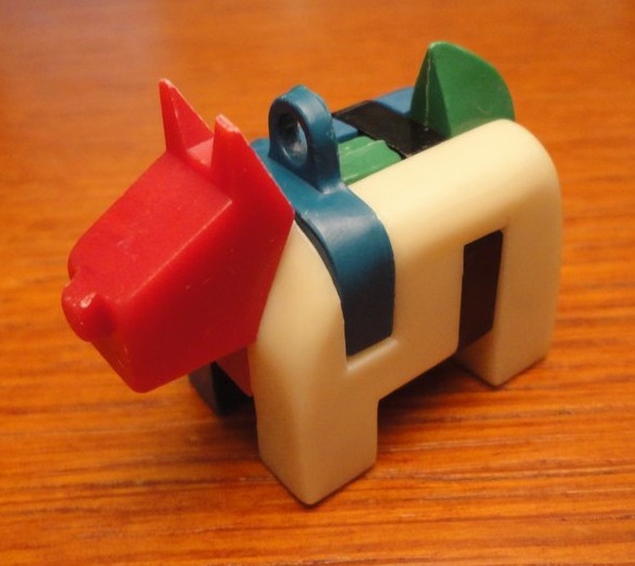 Keychain dog - DDR