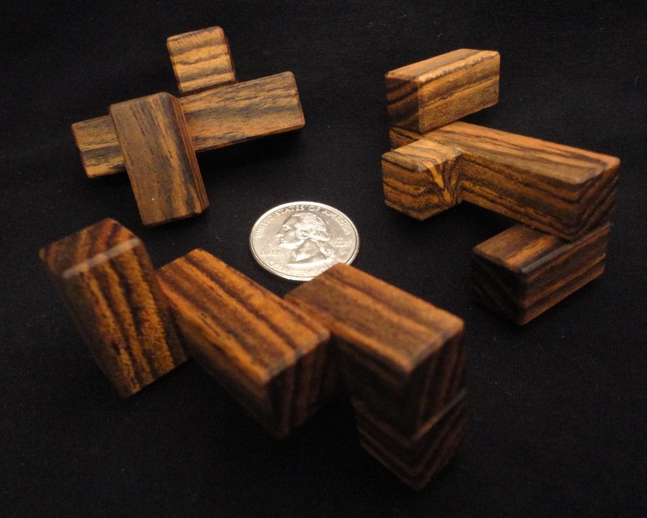 Three Locked Cubes - Chein - Menold